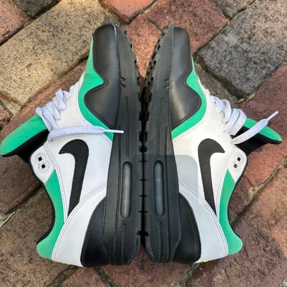 Custom NikeID mint & black Air Max 180 low top trainers Size mens 9.5 main image 4